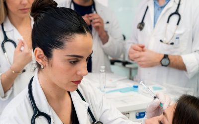 Estudiar Medicina Estética en España | Médicos Latinoamericanos